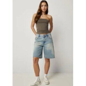 Relaxed Fit Light / Stone Wash Long Denim Jean Shorts, Jorts 100% Cotton Size 28